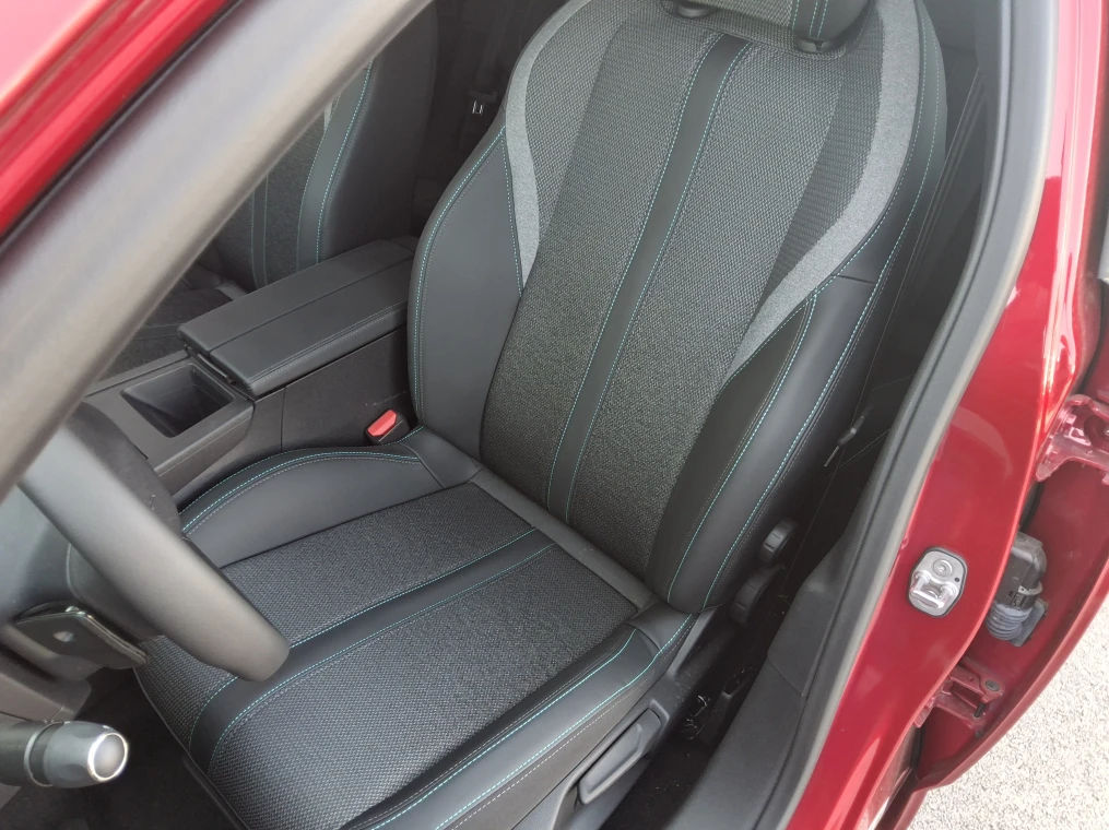 Peugeot 308 SW Hybrid 145 e-DCS6 Allure