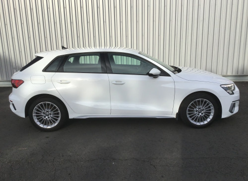 Audi A3 SPORTBACK Nouvelle 35 TFSI 150 S-Tronic 7 - Design