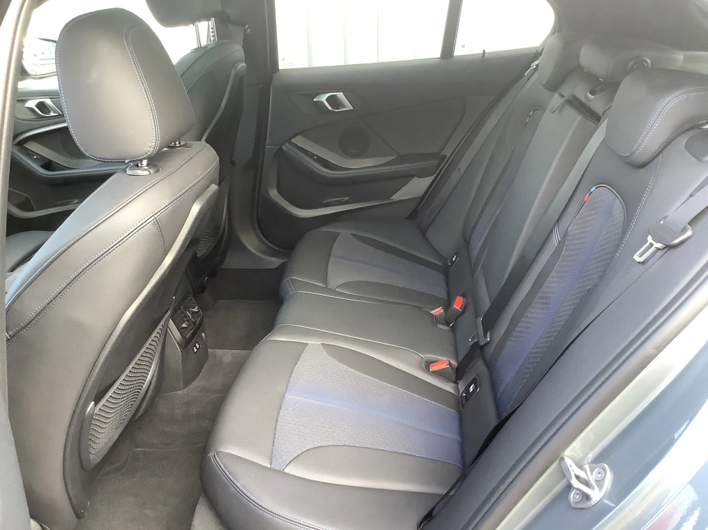 BMW SERIE 1 F40 118d 150 ch BVA8 M Sport