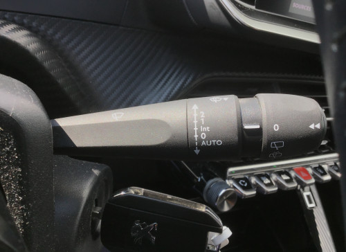 Peugeot 2008 PureTech 100 S&S BVM6 Active