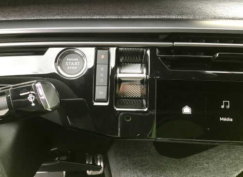 Peugeot 3008 Nouveau Hybrid 136 e-DCS6 GT