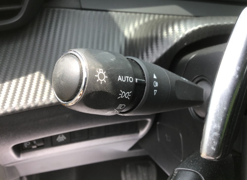 Peugeot 208 PureTech 100 S&S EAT8 Allure