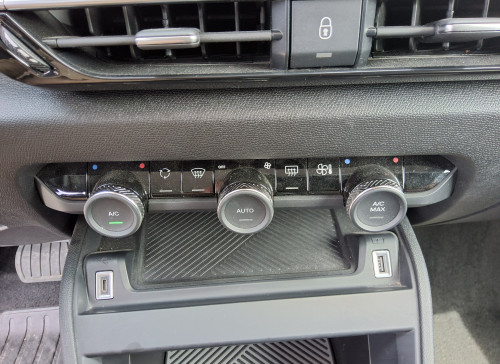 Citroën C4 X PureTech 130 S&S EAT8 Plus