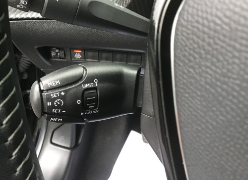 Peugeot 208 PureTech 100 S&S BVM6 Allure