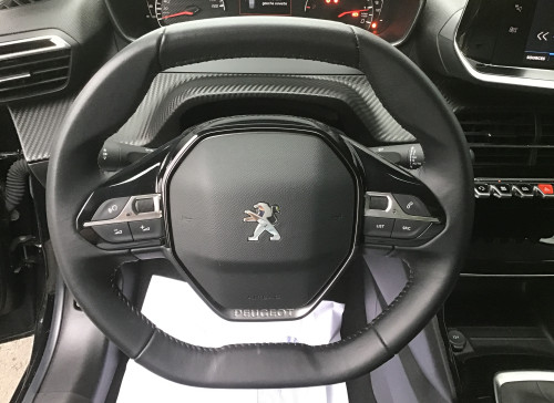 Peugeot 208 PureTech 100 S&S BVM6 Allure