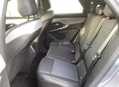 Peugeot 3008 Nouveau Hybrid 136 e-DCS6 Allure