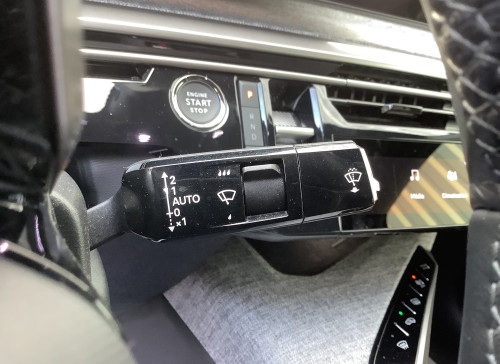 Peugeot 3008 Nouveau Hybrid 136 e-DCS6 Allure