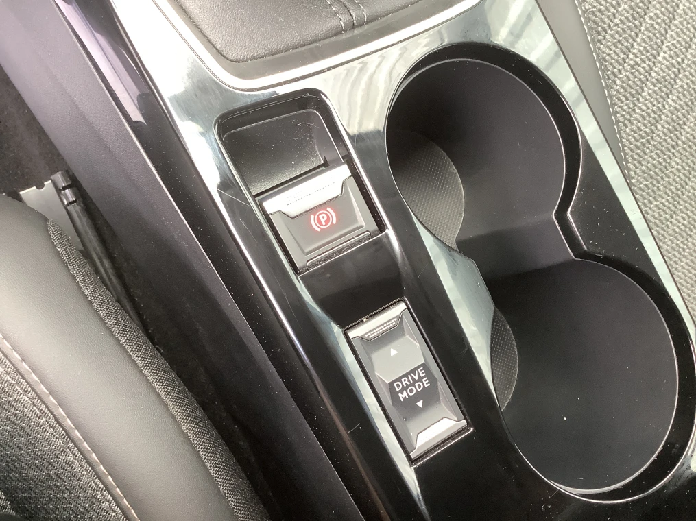Peugeot 208 100 S&S BVM6 Allure