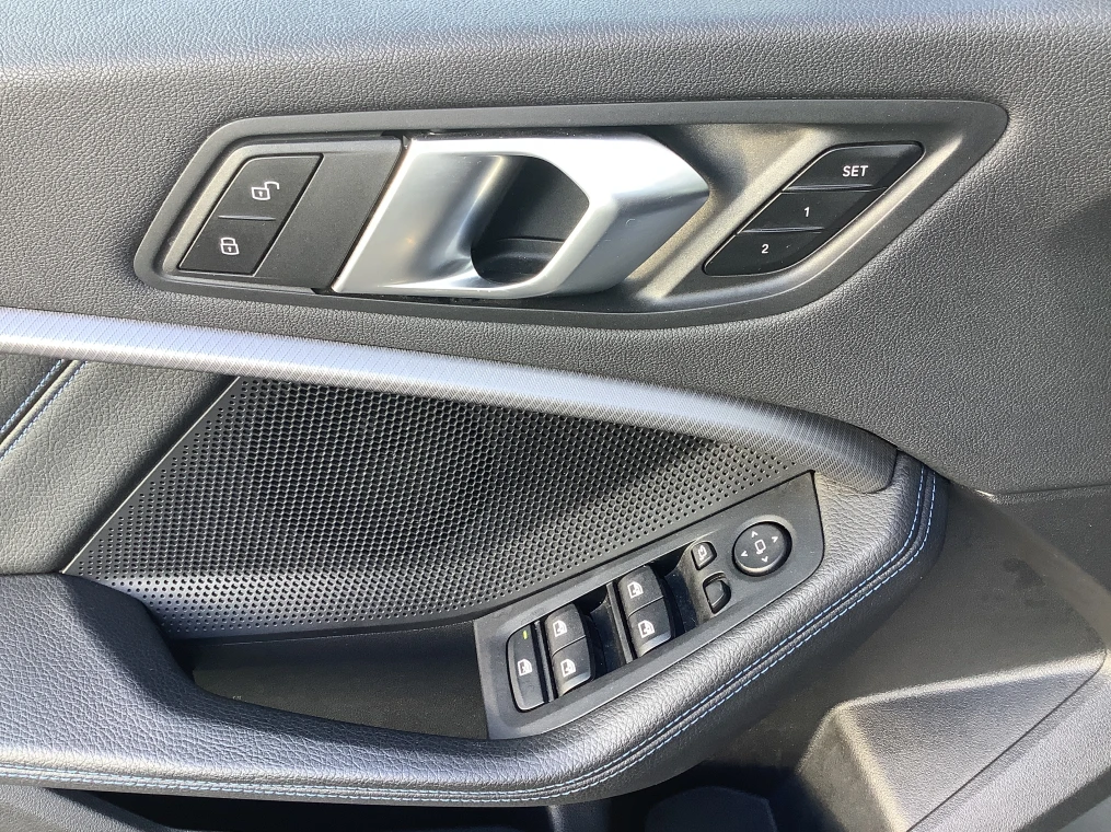 BMW SERIE 1 F40 118d 150 ch BVA8 M Sport