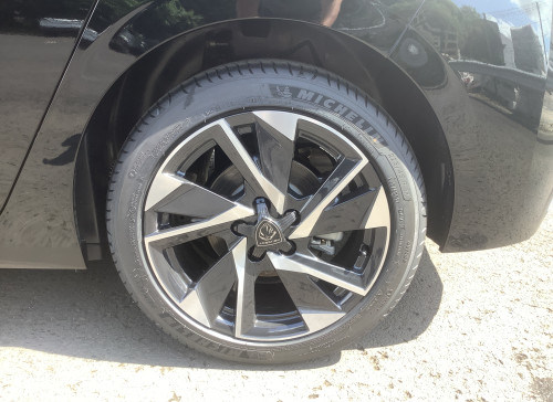 Peugeot 308 Nouvelle BlueHDi 130ch S&S EAT8 Allure