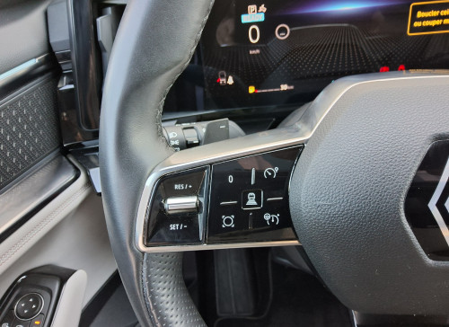 Renault ESPACE VI E-Tech hybrid 200 Iconic