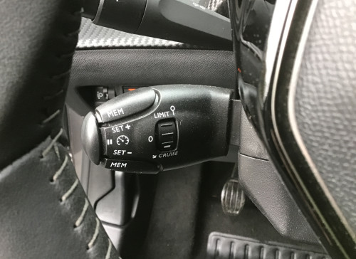 Peugeot 208 PureTech 100 S&S BVM6 Allure Pack