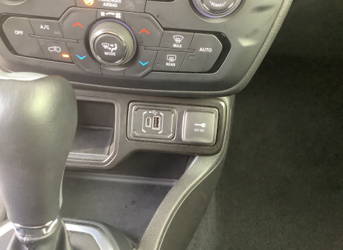 Jeep RENEGADE Nouveau 1.5 Turbo T4 130 ch BVR7 e-Hybrid Altitude