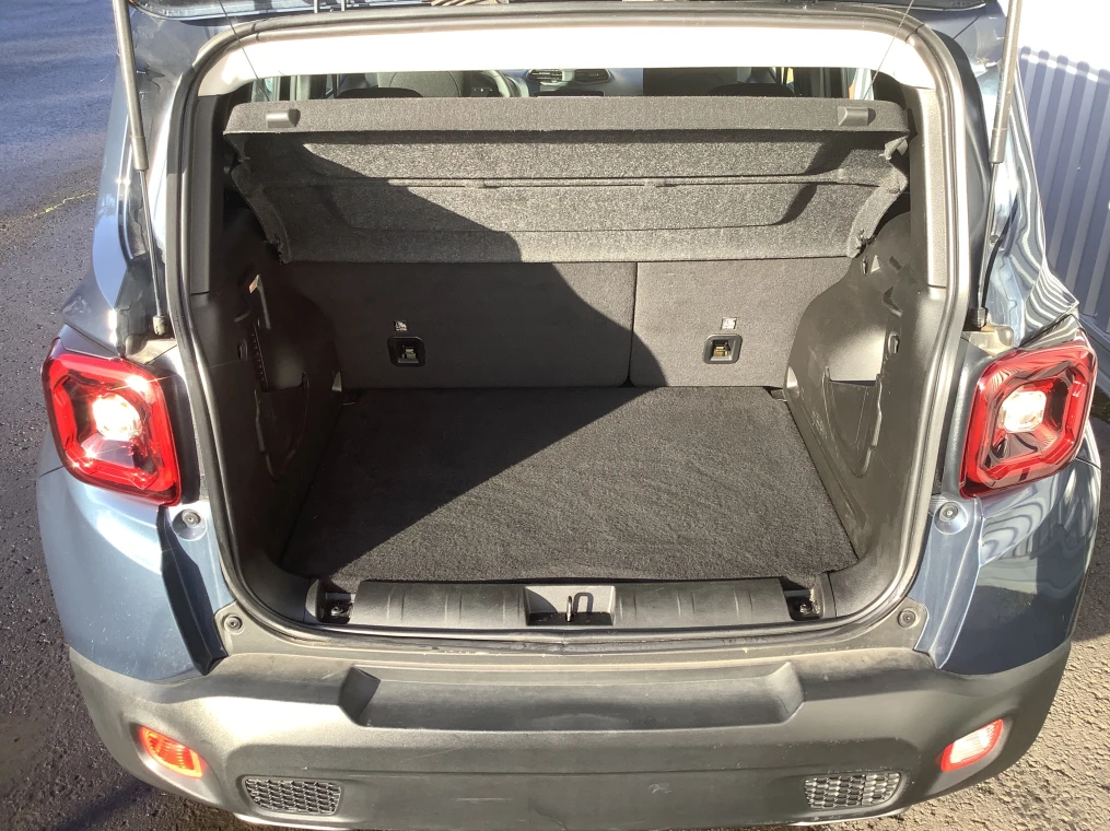 Jeep RENEGADE 1.5 Turbo T4 130 ch BVR7 e-Hybrid Altitude