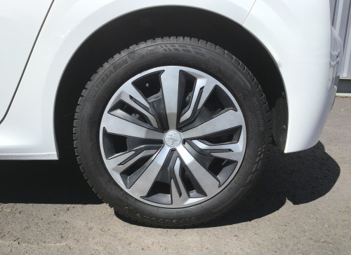 Peugeot 208 PureTech 100 S&S BVM6 Active