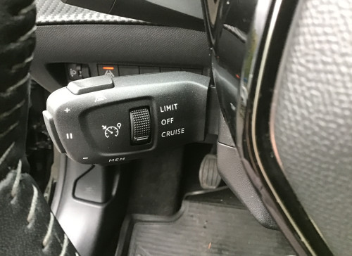 Peugeot 208 PureTech 100 S&S BVM6 Allure Pack