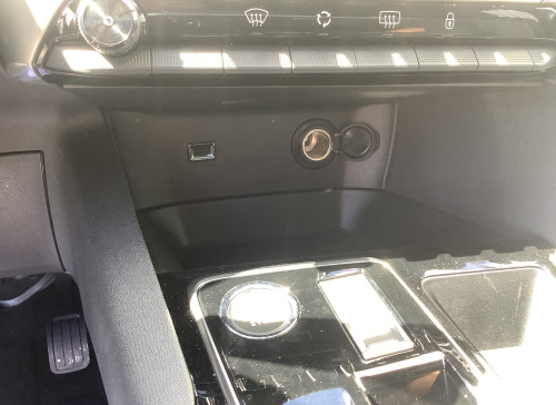 Peugeot 3008 Hybrid 136 e-DCS6 Allure Pack