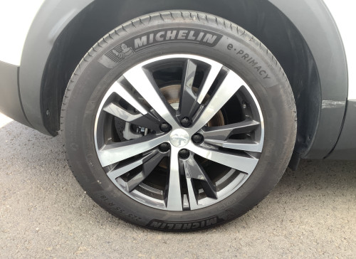 Peugeot 3008 Hybrid 136 e-DCS6 Allure Pack