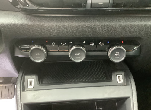 Citroën C4 Hybride 136 e-DCS6 Plus