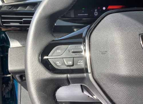 Peugeot 408 Hybrid 136 e-DCS6 Allure
