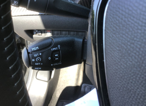 Peugeot 208 PureTech 100 S&S BVM6 Allure Pack