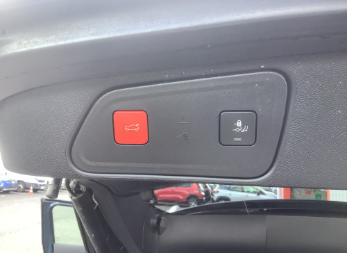 Peugeot 3008 Hybrid 145 e-DCS6 GT