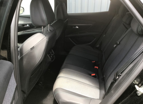 Peugeot 3008 Puretech 130ch S&S BVM6 Allure Pack