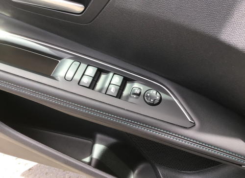 Peugeot 3008 Puretech 130ch S&S BVM6 Allure Pack