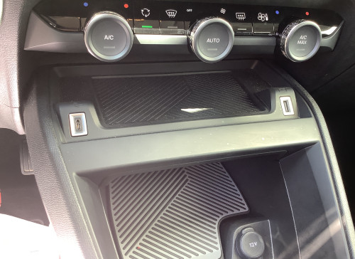 Citroën C4 Hybride 136 e-DCS6 Plus