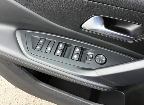 Peugeot 308 Nouvelle PureTech 130ch S&S EAT8 Allure