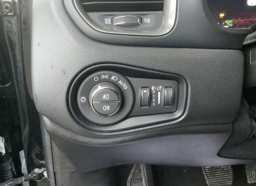 Jeep RENEGADE Nouveau 1.5 Turbo T4 130 ch BVR7 e-Hybrid Altitude