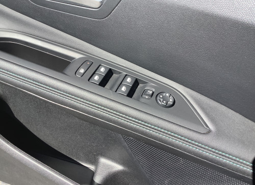 Peugeot 3008 Hybrid 180 e-EAT8 Allure Pack