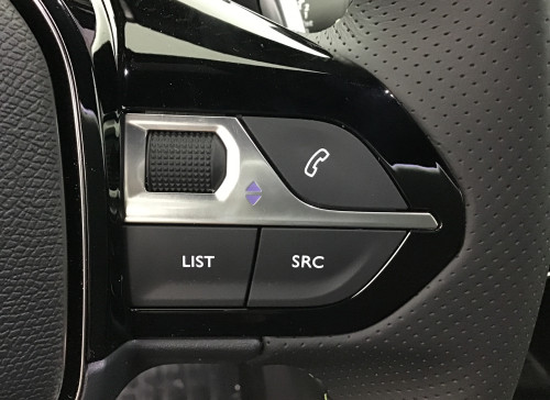 Peugeot 2008 Nouveau Hybrid 145 e-DCS6 GT