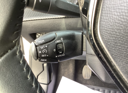 Peugeot 2008 Nouveau 100 S&S BVM6 Allure