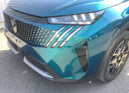 Peugeot 5008 Nouveau Hybrid 145 ch e-DCS6 GT
