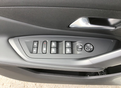 Peugeot 308 Nouvelle PureTech 130ch S&S BVM6 Allure Pack