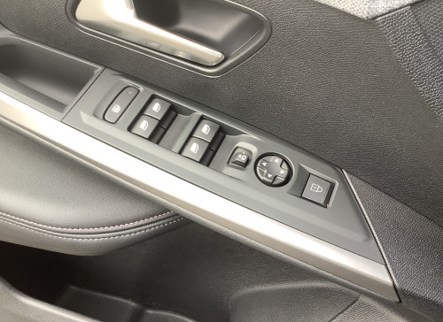 Peugeot 3008 Nouveau Hybrid 145 e-DCS6 Allure