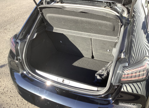 Peugeot 208 Nouvelle PureTech 100 S&S BVM6 GT