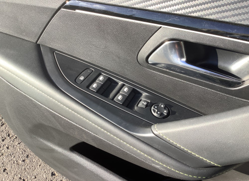 Peugeot 208 Nouvelle PureTech 100 S&S BVM6 GT