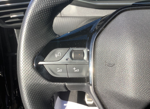 Peugeot 208 Nouvelle PureTech 100 S&S BVM6 GT