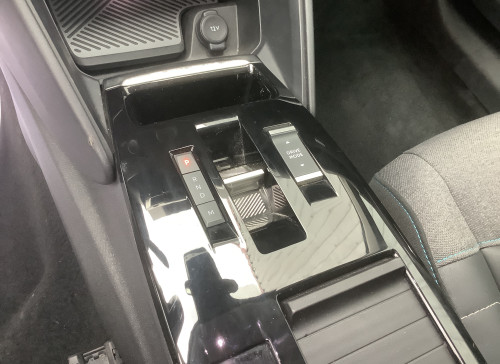 Citroën C4 PureTech 130 S&S EAT8 Shine