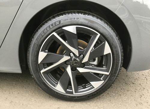Peugeot 308 Nouvelle PureTech 130ch S&S BVM6 Allure