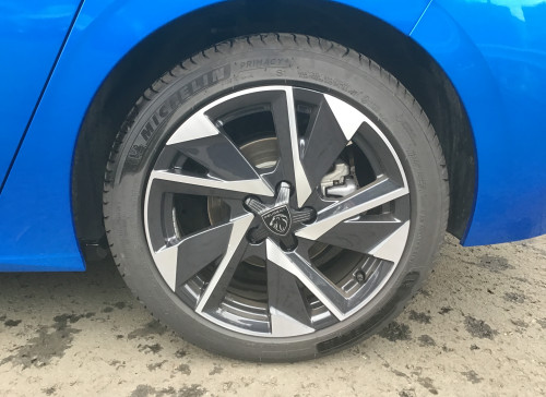 Peugeot 308 Nouvelle PureTech 130ch S&S EAT8 Allure Pack