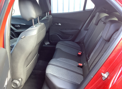Peugeot 2008 Nouveau PureTech 130 S&S EAT8 Allure