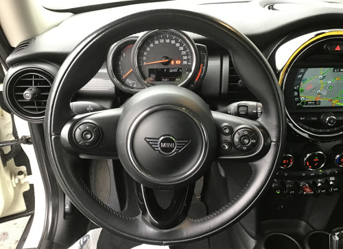 MINI HATCH 3 PORTES F56 LCI Cooper 136 ch BVA7