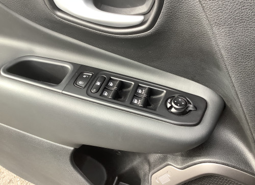 Jeep RENEGADE Nouveau 1.5 Turbo T4 130 ch BVR7 e-Hybrid Altitude