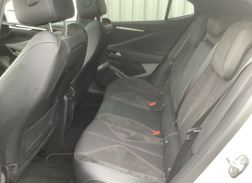 DS DS 4 Nouvelle PureTech 130 EAT8 Performance Line