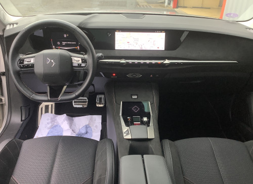 DS DS 4 Nouvelle PureTech 130 EAT8 Performance Line