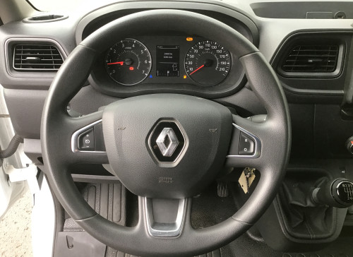 Renault MASTER FOURGON Nouveau FGN TRAC F3300 L2H2 DCI 135 CONFORT