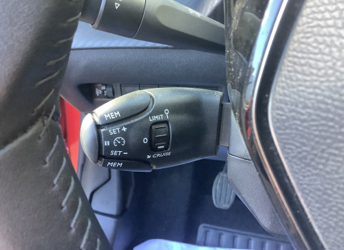 Peugeot 208 Nouvelle PureTech 100 S&S BVM6 Active